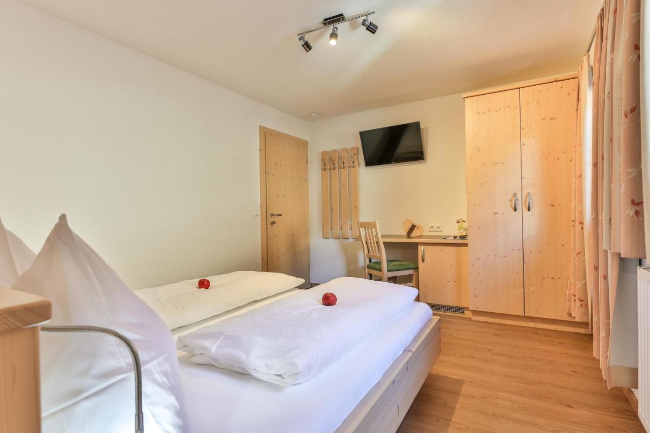 Joergishof Farm stay